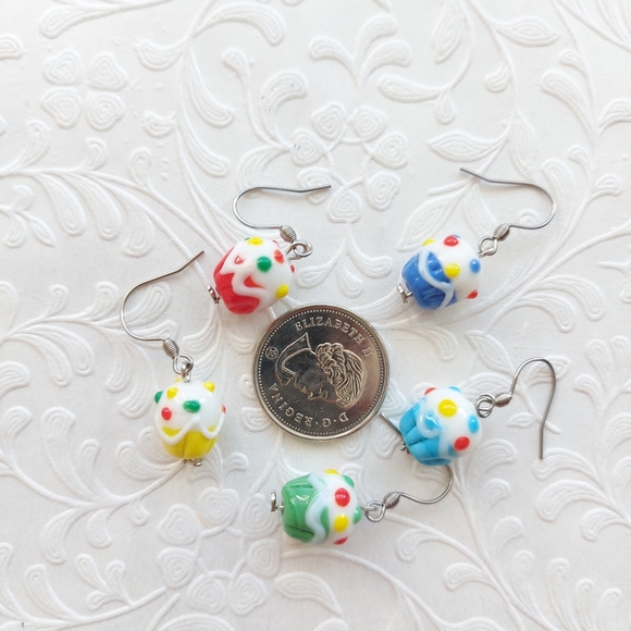 Cute and colorful glass cupcake earrings - Picture 5 of 7